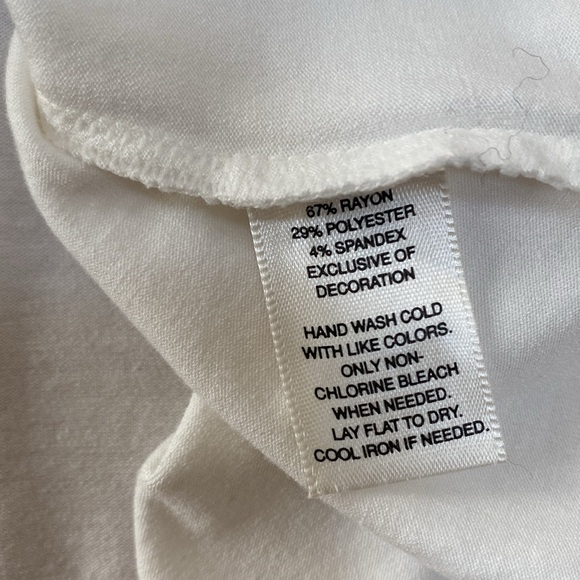 WHBM white ruffle front blouse size Large - Picture 6 of 8